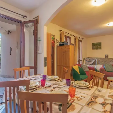 Lovely Apartment In Pesaro -Pu- With Wifi アパート *